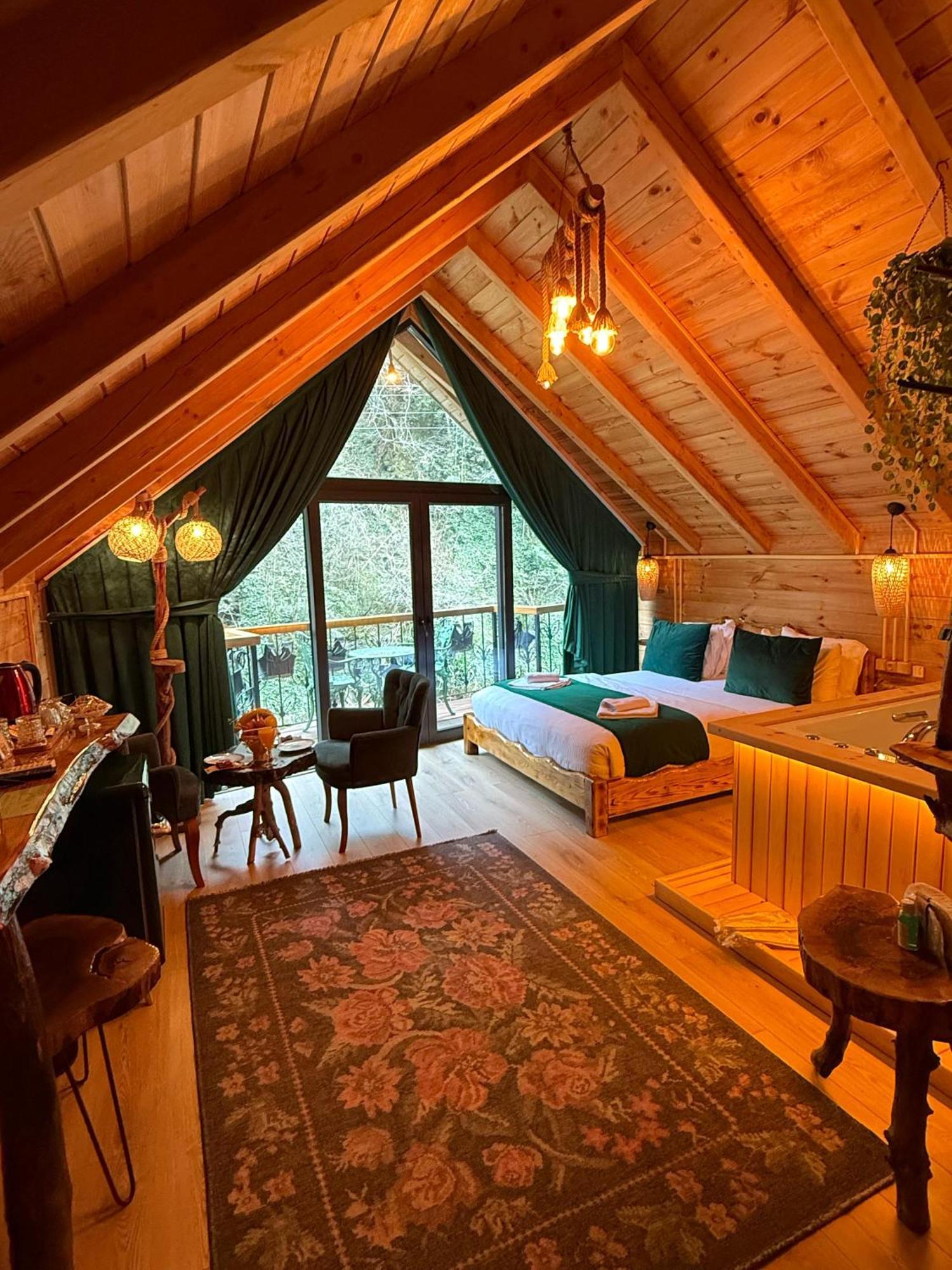 Hosdere Lodge *